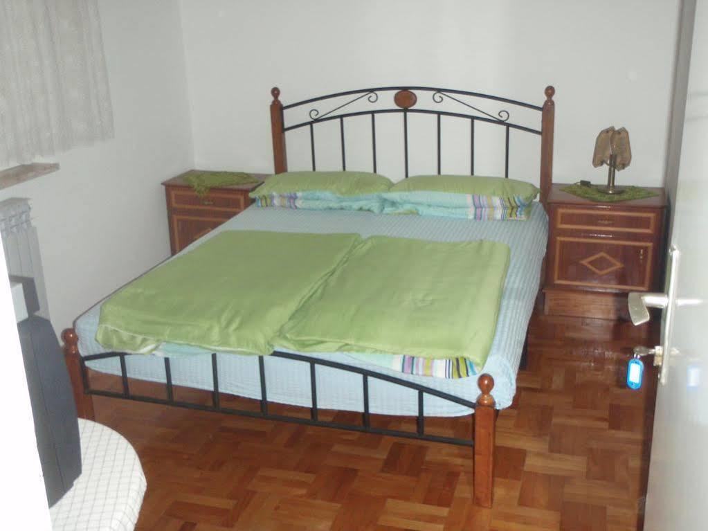 Guest House Jasmin Rovinj Exterior photo